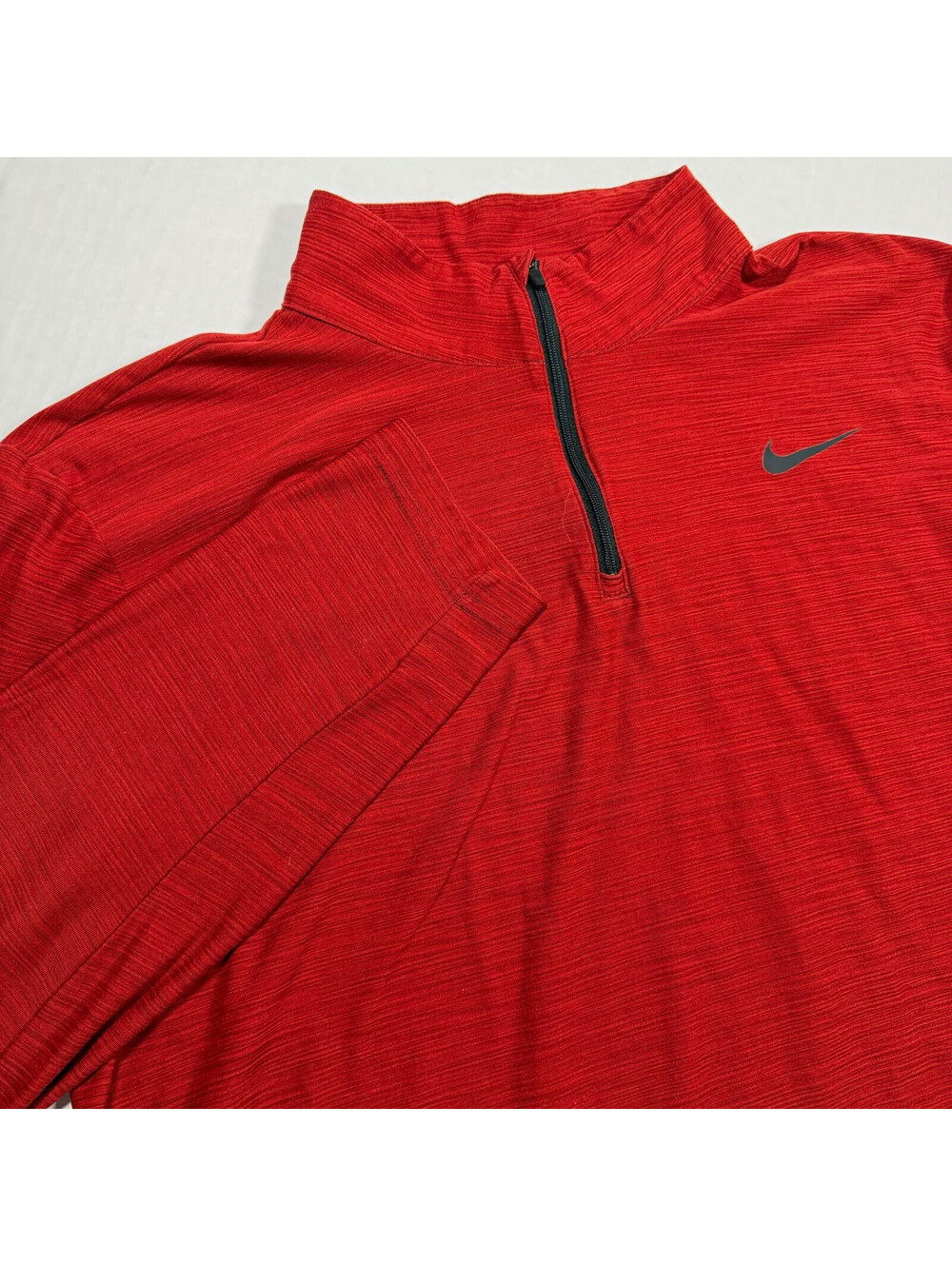 Nike Dri-FIT Men's Red 1/4 Zip Mock Neck Long Sleeve Pullover Solid M